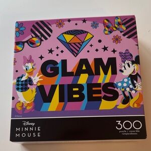 Disney Minnie Mouse and Daisy Duck Glam Puzzle - Pink and Blue